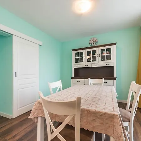 Апартаменти Peaceful Pastel Retreat In *