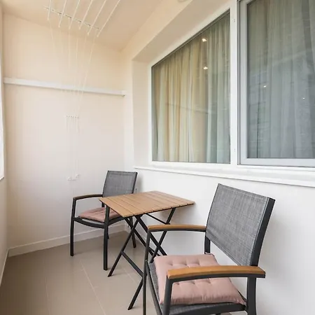 Апартаменти Peaceful Pastel Retreat In *