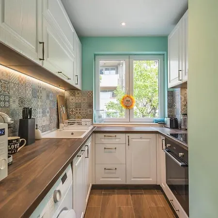 Peaceful Pastel Retreat In Апартаменти *
